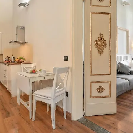 Wine Chianti Classico Aparthotel Florence